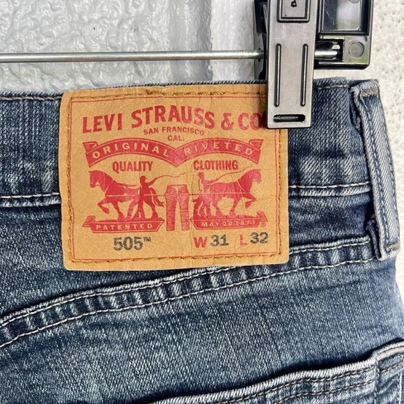 505 Levis Mens Jeans 31x32 Medium Dark Blue Straight Fit - Picture 4 of 8